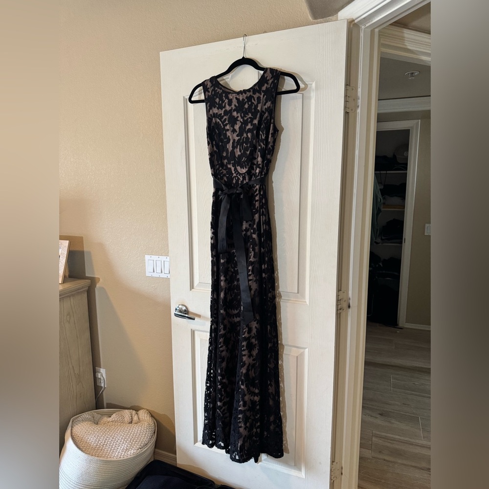 Adrianna Papell Black and Nude Lace Maxi Dress